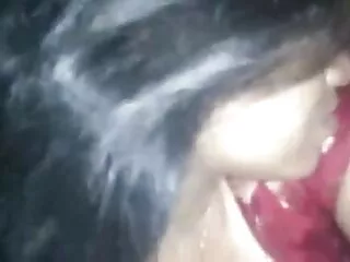 वह सेक्सी मूव्हीज एचडी अपने भाई के साथ उसकी GF को धोखा देता है