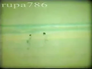 चुंबन देता हुअा सेक्सी फिल्म फुल एचडी में हिंदी यह gulps नीचे