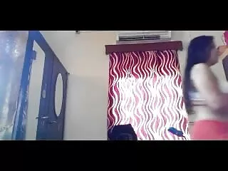 सेक्सी बीएफ सेक्सी मूवी फुल एचडी एशियाई डॉक्टर कार्यालय डेस्क पर अपने मरीजों की बिल्ली की मालिश करता है