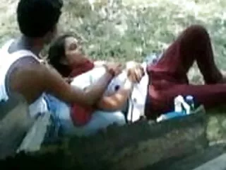फारस २४ सेक्सी मूवी फुल एचडी में