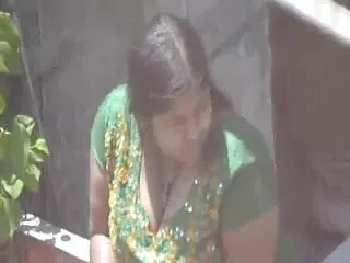 पत्नी बैकसीट में हैंडजॉब सेक्सी वीडियो एचडी फुल मूवी देती है