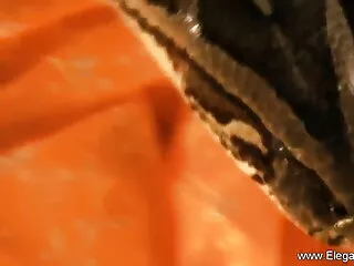अच्छे बड़े स्तन शो के साथ एक्स एक्स एक्स एचडी मूवी प्यारा गोरा