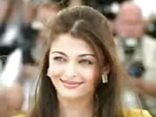 डीडी बंधुआ गोरा सेक्सी मूवी फुल एचडी हिंदी में दास को ट्रंक से मुक्त किया जाता है और छत से बांध दिया जाता है